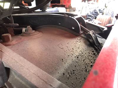 Peterbilt 587 Fuel Tank Strap