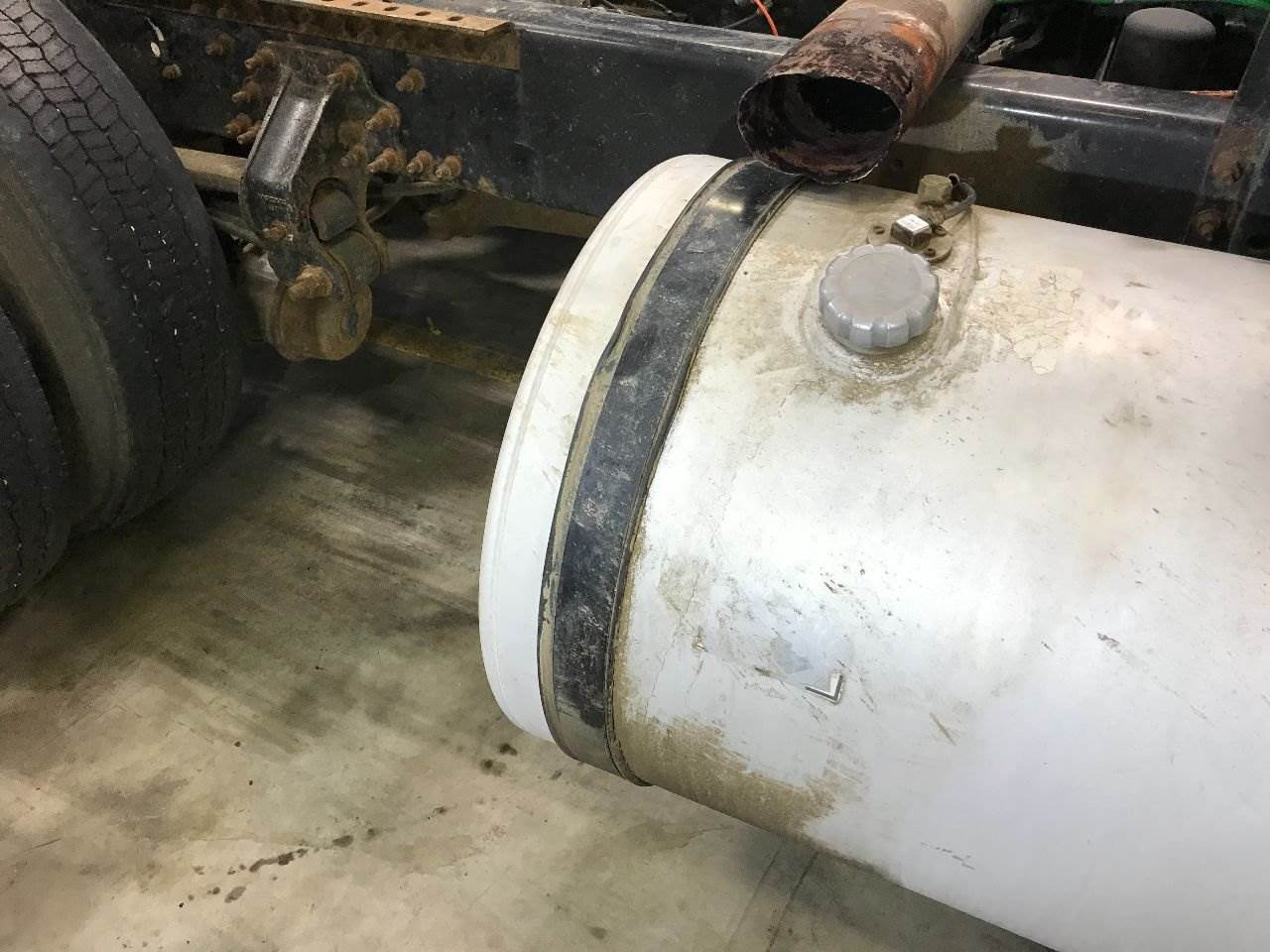 2007 Volvo VNL Fuel Tank Strap For Sale Sioux Falls, SD 25032053