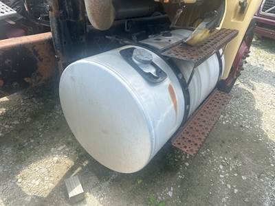 International 8600 Fuel Tank