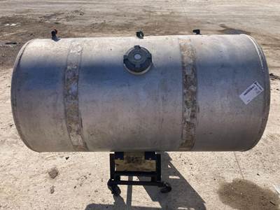 International 9100 Fuel Tank