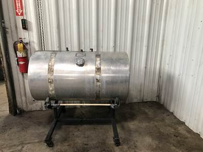 International 9900 Fuel Tank