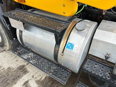 International TranStar 8600 Fuel Tank for a International Transtar (8600)