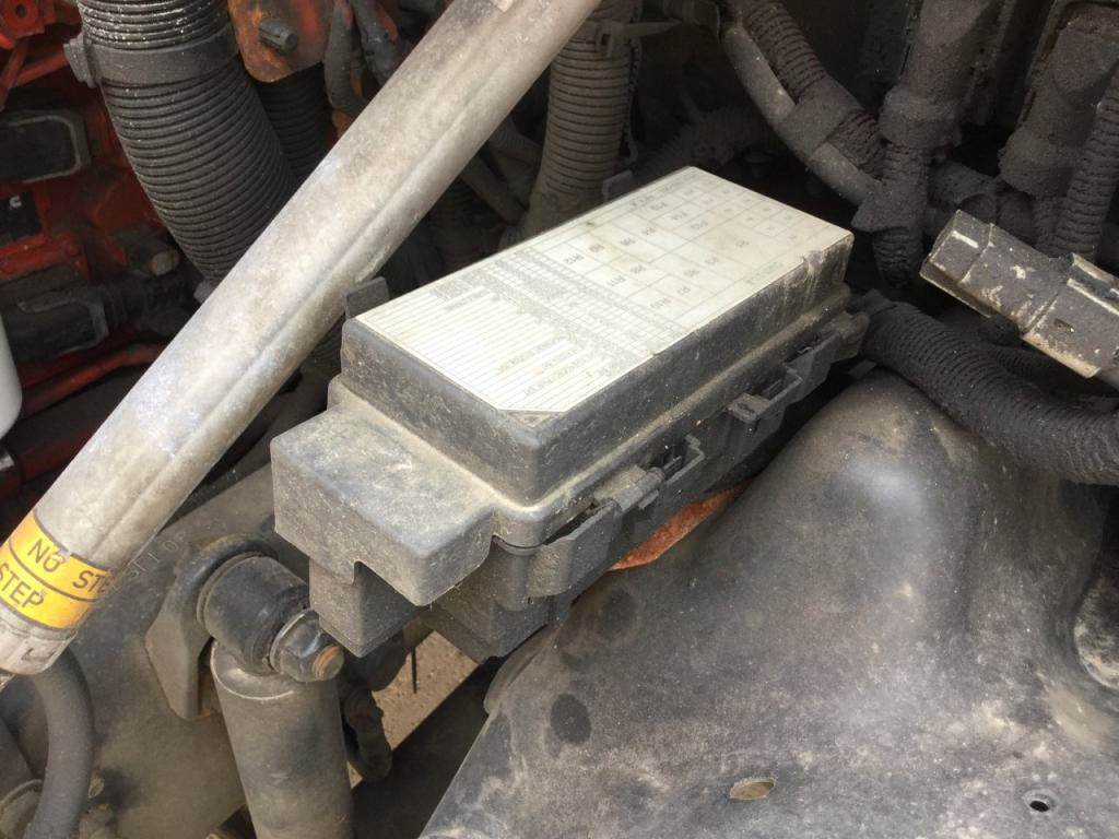 2014 Freightliner Fuse Box Location