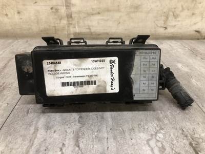 Freightliner Cascadia Fuse Box