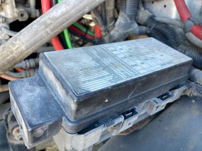 Freightliner Cascadia Fuse Box