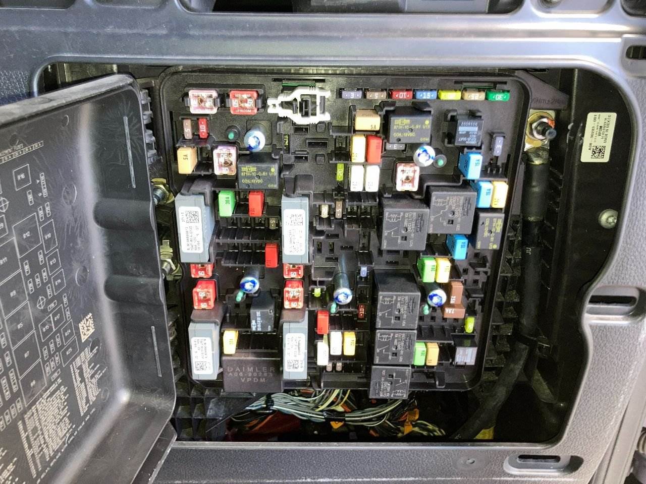 2019 Freightliner Cascadia Fuse Box For Sale | Winimac, IN | 25506615