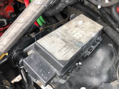 Freightliner Cascadia Fuse Box