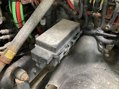 Freightliner Cascadia Fuse Box