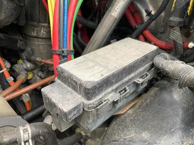 Freightliner Cascadia Fuse Box