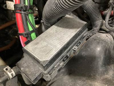 Freightliner Cascadia Fuse Box
