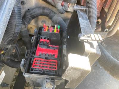 Freightliner Cascadia Fuse Box
