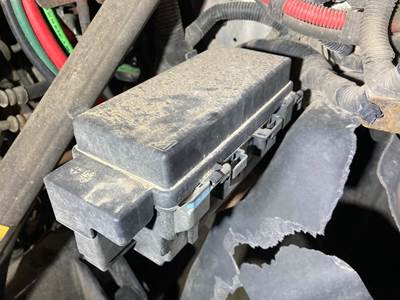 Freightliner Cascadia Fuse Box