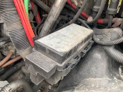 Freightliner Cascadia Fuse Box