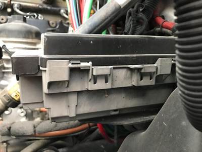 Freightliner Cascadia Fuse Box