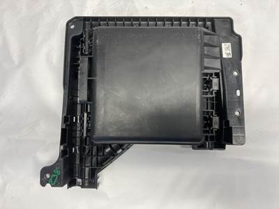 Freightliner Cascadia Fuse Box