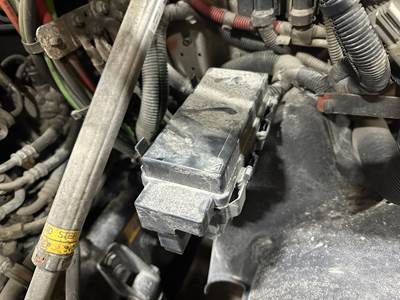 Freightliner Cascadia Fuse Box