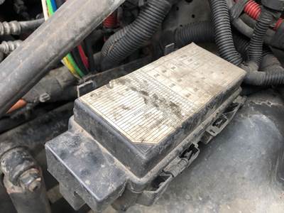 Freightliner Cascadia Fuse Box