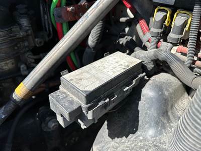 Freightliner Cascadia Fuse Box