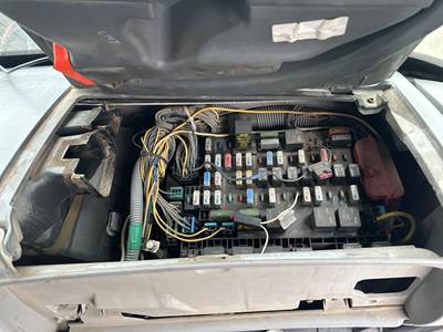 Freightliner Columbia 120 Fuse Box