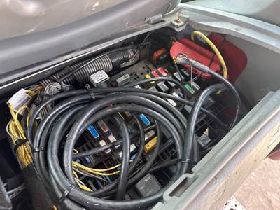 Freightliner Columbia 120 Fuse Box