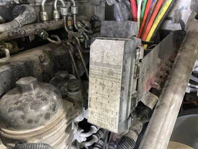Freightliner Coronado 122 SD Fuse Box for a Freightliner 122SD