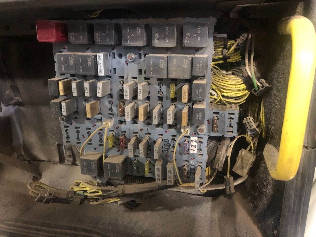 1999 Freightliner FL70 Fuse Box For Sale Sioux Falls, SD 25378589