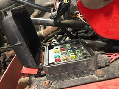 2004 Freightliner M2 106 Fuse Box For Sale | Winimac, IN |
