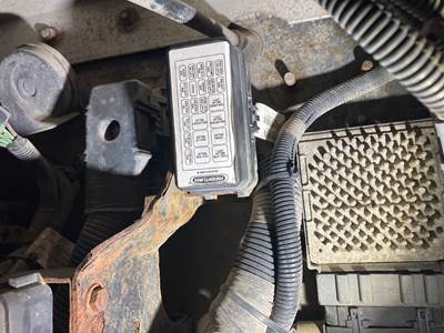 Freightliner MT Fuse Box