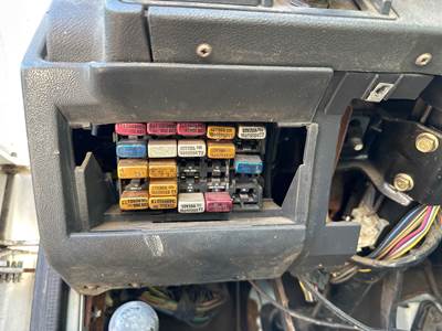 GMC C7500 Fuse Box
