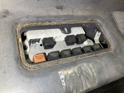GMC W5500 Fuse Box