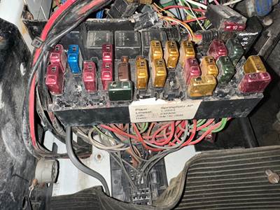 International 4900 Fuse Box