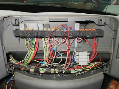 International 7400 Fuse Box
