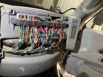 International 8600 Fuse Box