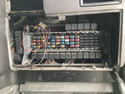 International 9100 Fuse Box