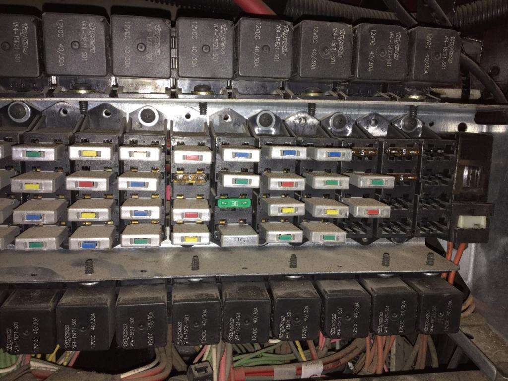 International truck fuse panel diagram