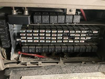 International 9400 Fuse Box