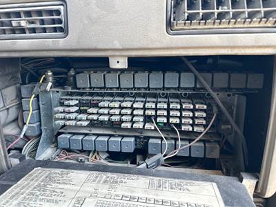 International 9900 Fuse Box