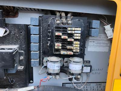 International CE Fuse Box