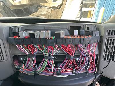 International DuraStar 4300 Fuse Box for a International Durastar (4300)