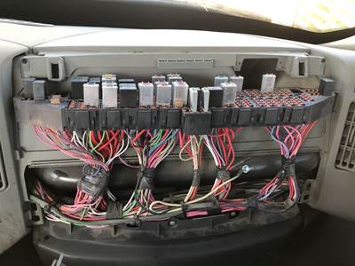 International DuraStar 4400 Fuse Box for a International Durastar (4400)