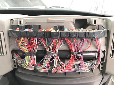 International DuraStar 4400 Fuse Box for a International Durastar (4400)