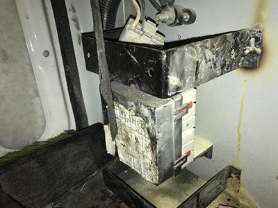 International LT Fuse Box