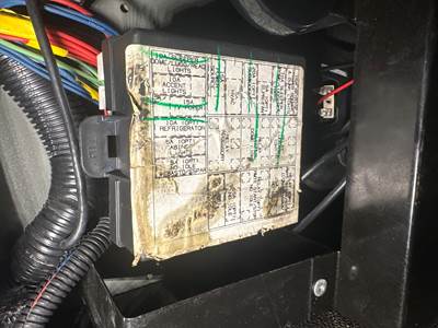 International LT Fuse Box