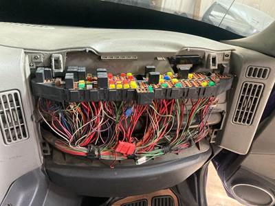 International LoneStar Fuse Box
