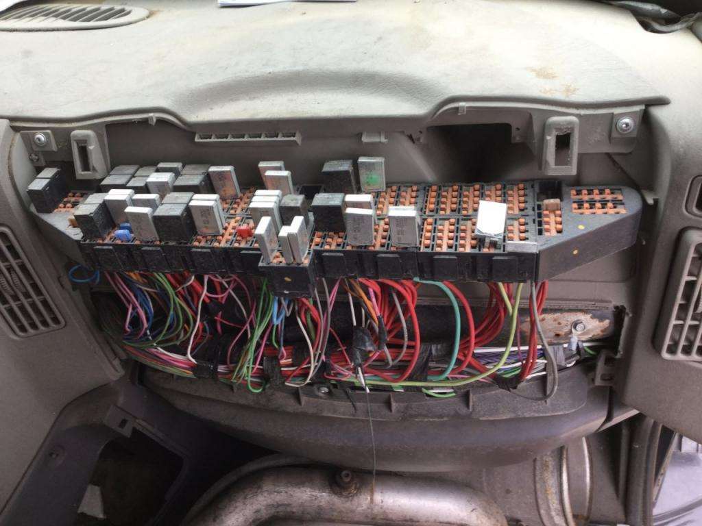 International Truck International 4300 Fuse Box Diagram - Wiring Diagram