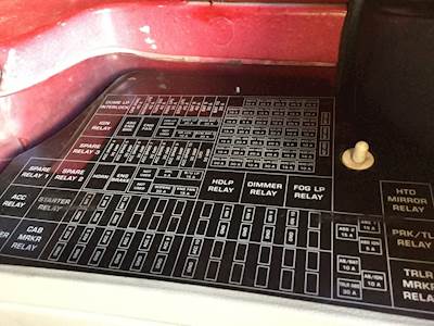 2012 Kenworth T800 Fuse Panel Diagram / Kenworth T800 Headlight Switch