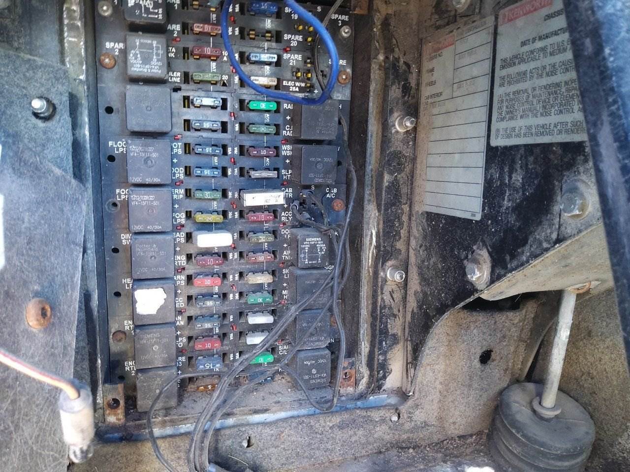 1998 Kenworth T600 Fuse Box For Sale Kansas City, MO 25320587