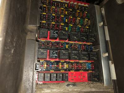 Kenworth T660 Fuse Box