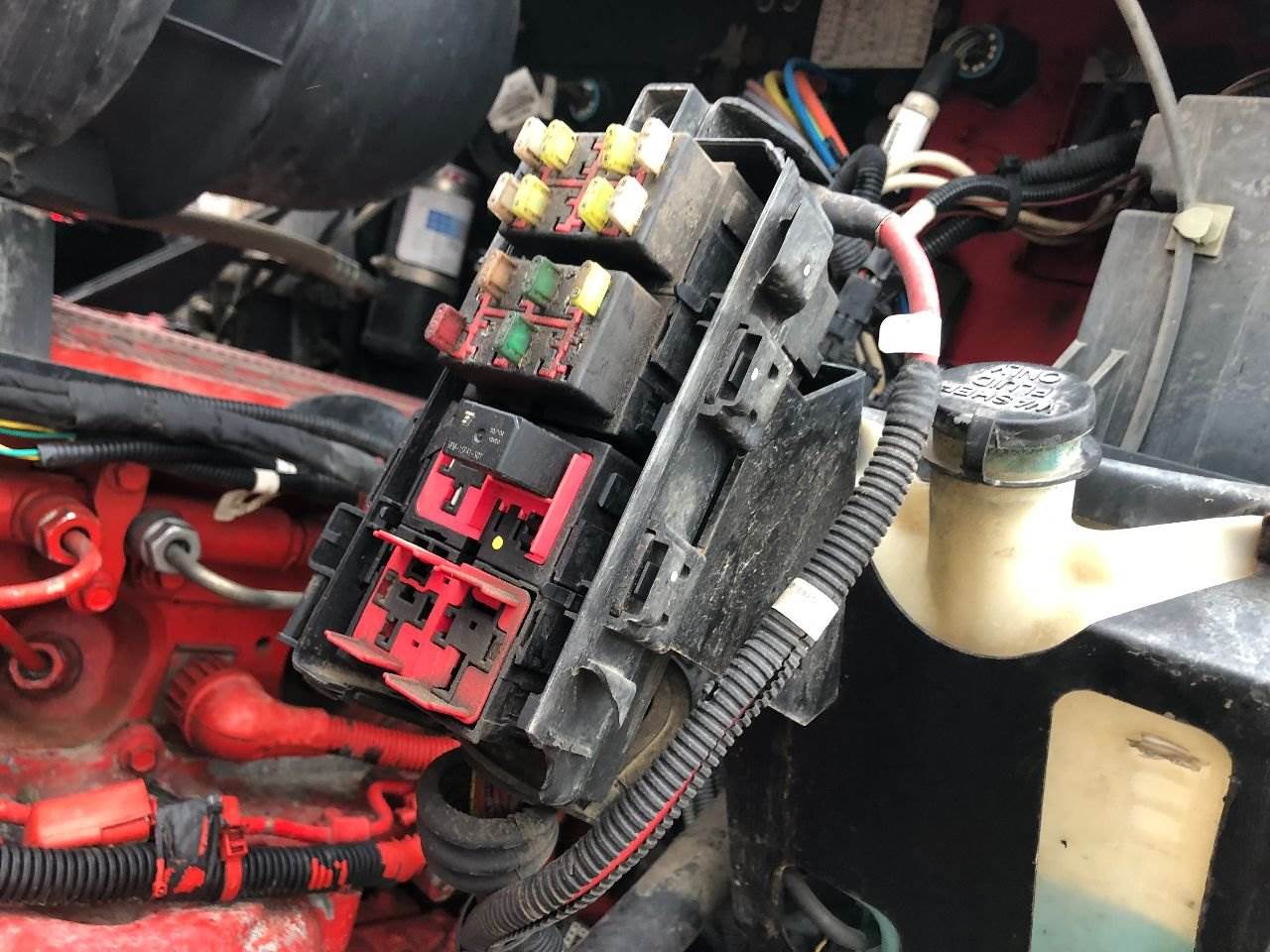 2013 Kenworth T660 Fuse Box For Sale | Spencer, IA | 25488834