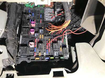 Kenworth T680 Fuse Box